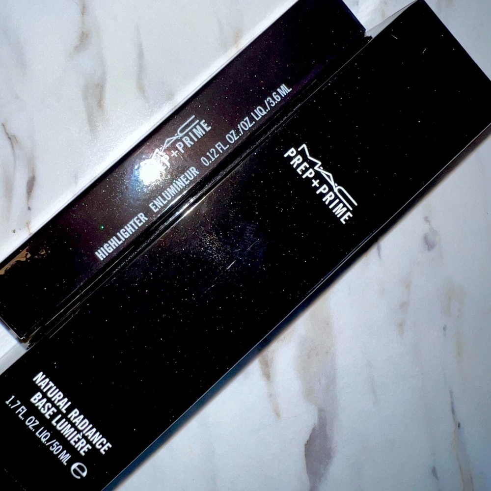 MAC Natural Radiance Highlighter